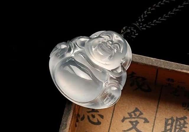 翡翠佛吊坠