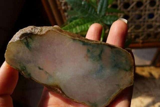 高冰玻璃带棉翡翠原石
