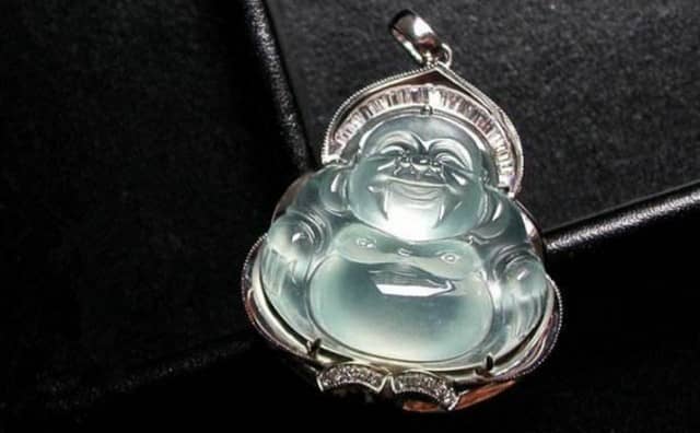 翡翠的价格上涨了，你还不赶紧来看翡翠的水头对于翡翠的重要性