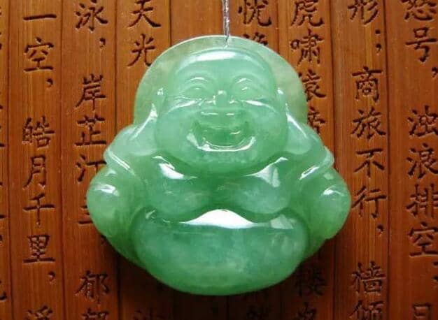 豆种翡翠笑佛