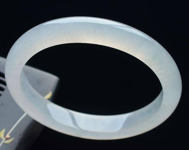 老坑冰种翡翠手镯 老坑冰种翡翠手镯