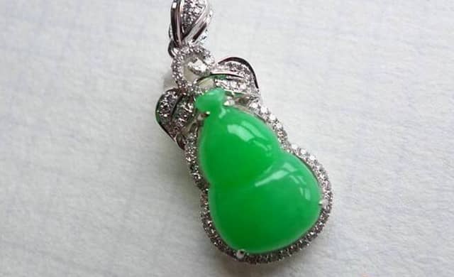 阳绿翡翠葫芦 阳绿翡翠葫芦