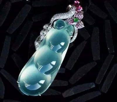 怎么区分蓝水和晴水翡翠？来看看它们到底有什么区别！