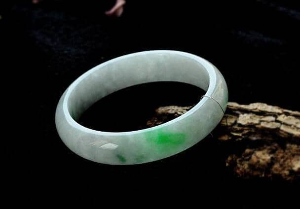 老坑冰糯种翡翠手镯