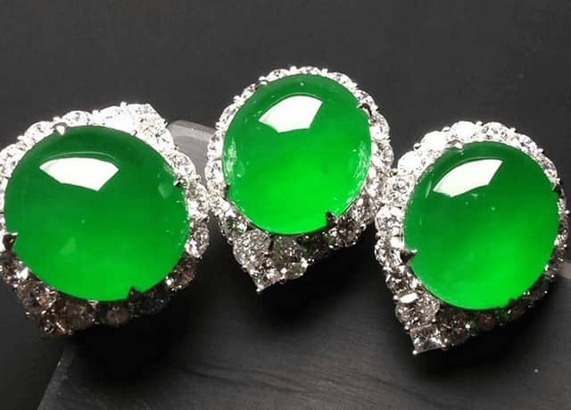 翡翠戒指款式有哪些？教你根据不同的手形挑选戒指