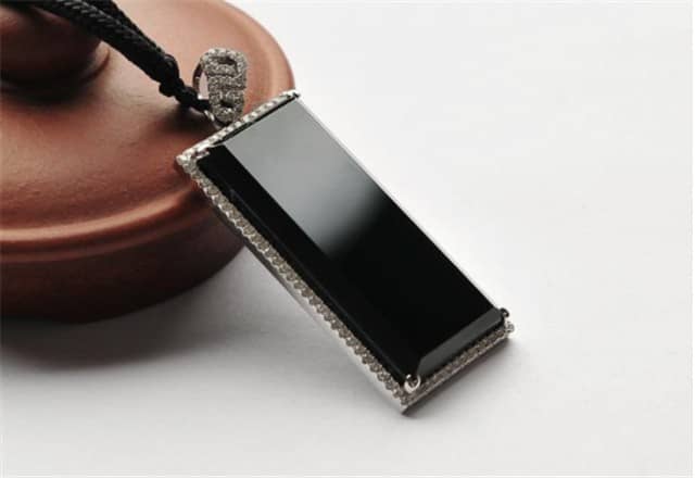 翡翠种老种嫩怎么看？千万不要乱买翡翠！