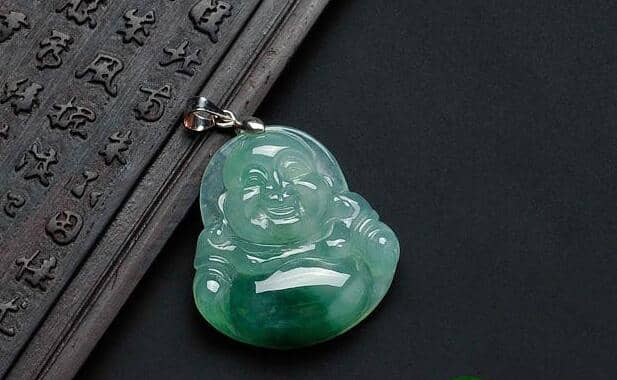 冰种蓝绿翡翠佛吊坠