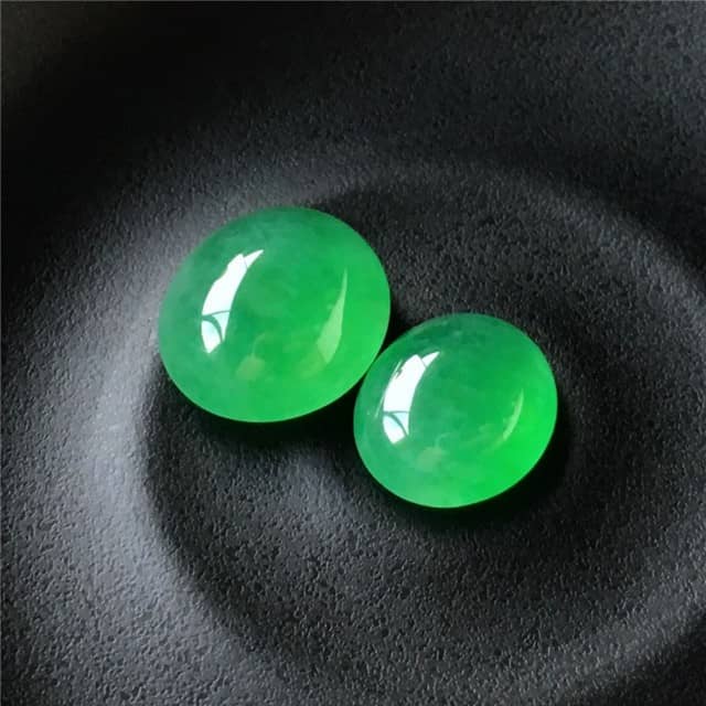 什么样翡翠值得收藏？看完赶紧去入手优质翡翠吧！