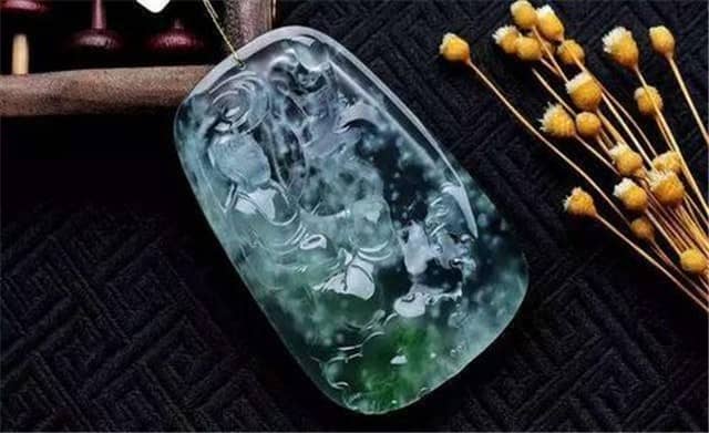 翡翠的雾预示着什么你知道吗？为你讲讲其中详情！
