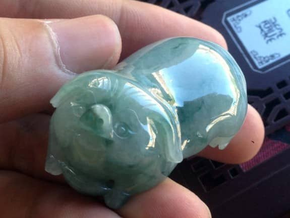 天然翡翠小猪挂件