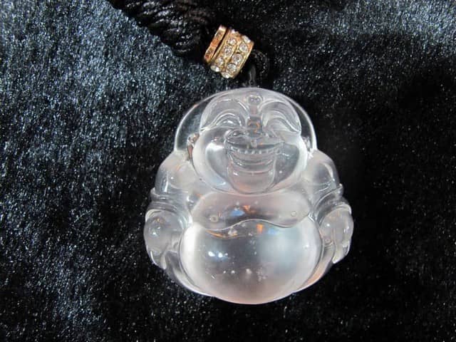 有人说水沫玉和翡翠可以共生？这是真的共生还是作假呢？