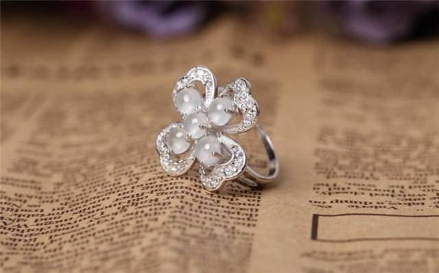 翡翠有纹是什么意思？别再被骗了，跟着我来看一看！