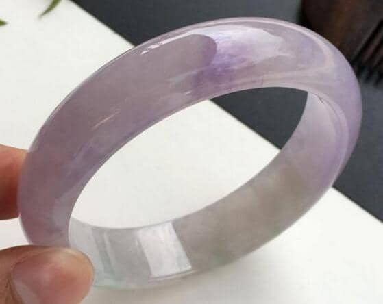 老坑冰种春带彩翡翠手镯 老坑冰种春带彩翡翠手镯