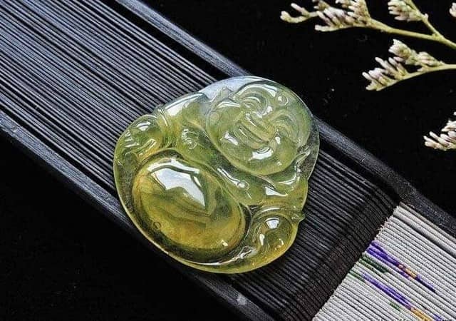 A货黄翡翠笑佛