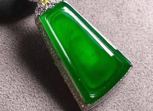 男士戴无事牌有禁忌吗？究竟无事牌怎么佩戴才正确？