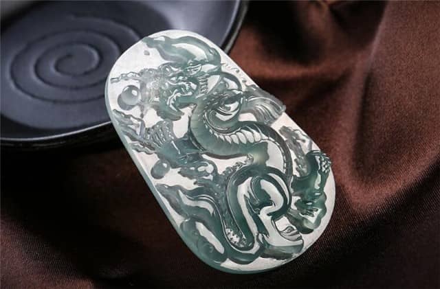 什么样的翡翠才是最好的?快来看看它的等级详解！