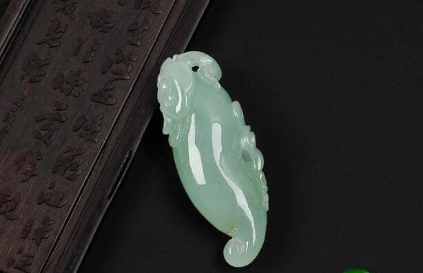 糯冰翡翠福瓜吊坠 糯冰翡翠福瓜吊坠