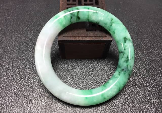翡翠手镯