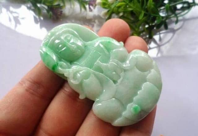 糯米种飘绿翡翠观音