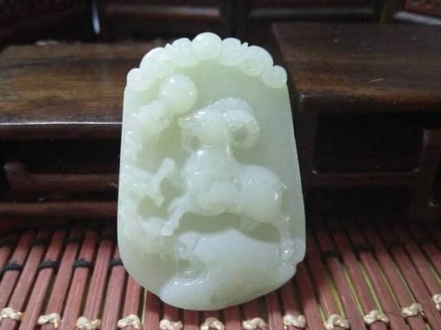和田玉生肖挂件 和田玉生肖挂件