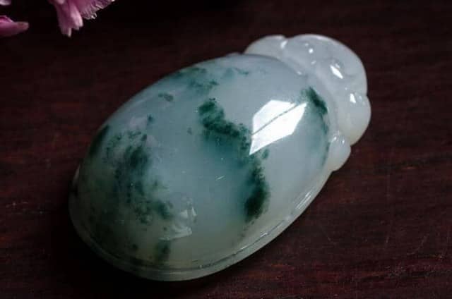 冰糯种飘花吊坠 冰糯种飘花吊坠