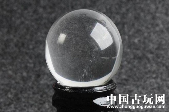 白水晶球寓意，白水晶球的作用功效