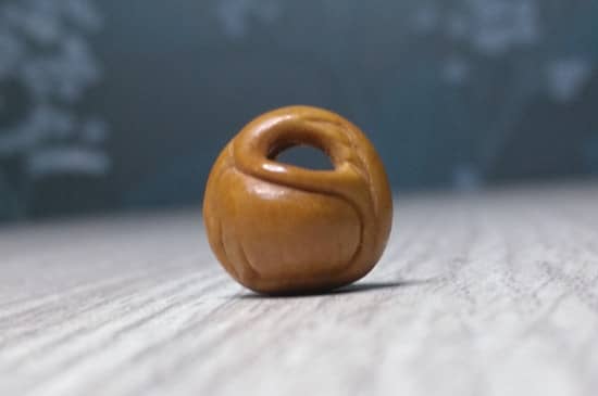 水蜜桃桃核可以盘玩吗