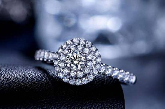 钻石的主要成分是什么