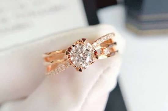 金750钻石戒指是什么材质的