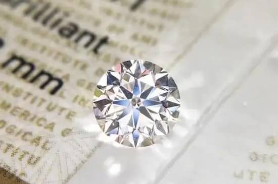 钻石的净度分为哪几个级别