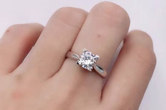 怎么看钻戒多少分