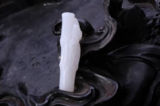 和田玉手镯如何保养