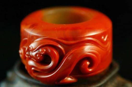 黑碧玺与南红能一起佩戴吗