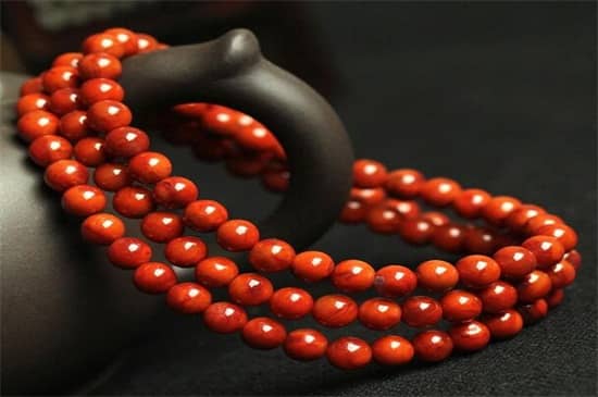 男士带南红手串的禁忌