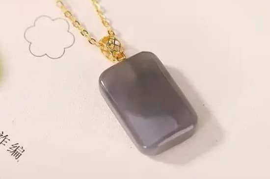 烟紫会越戴越润吗