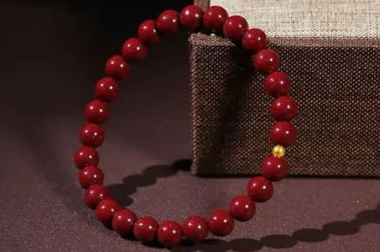 原矿朱砂手串的功效与作用