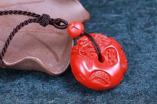 用朱砂怎样辟邪，画符咒戴饰品