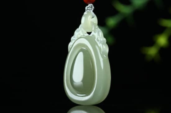 和田玉油青是什么料子