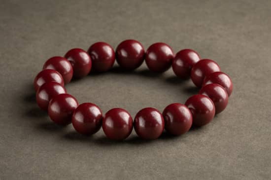 原矿朱砂能长期佩戴吗