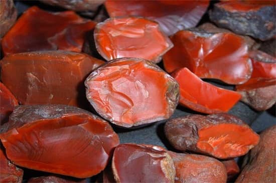 怎么通过孔道看南红真假