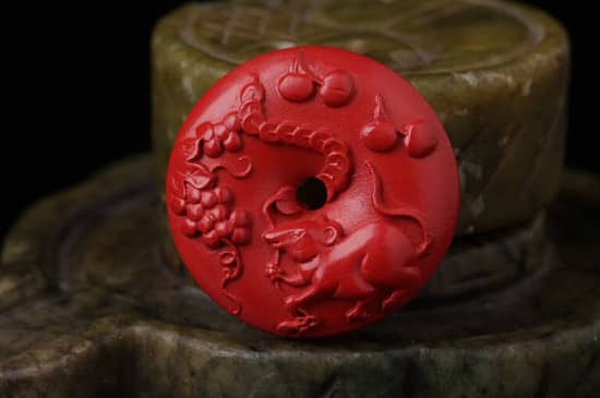 什么颜色的朱砂纯度高