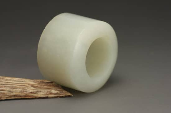 和田玉手镯如何保养