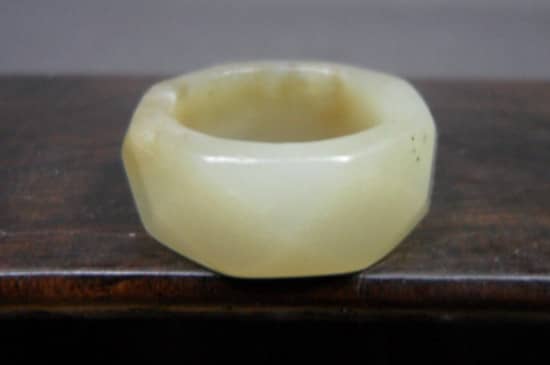 和田玉糖沁是什么意思