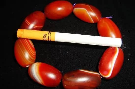 送红玛瑙的寓意