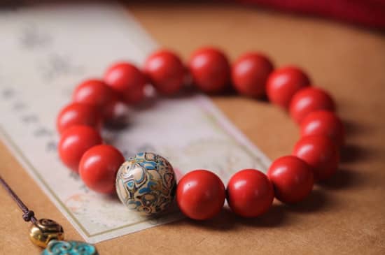 朱砂女人能长期佩戴吗