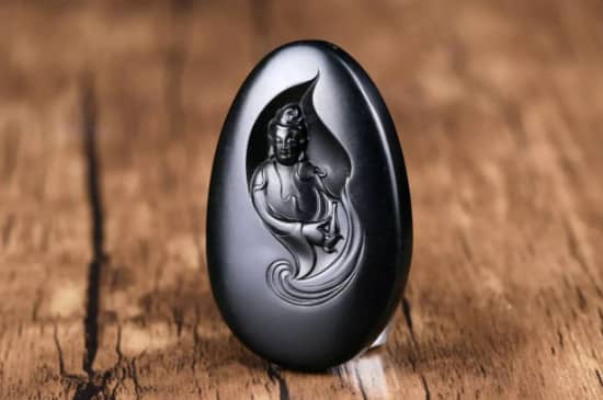 和田玉墨玉打灯透光吗