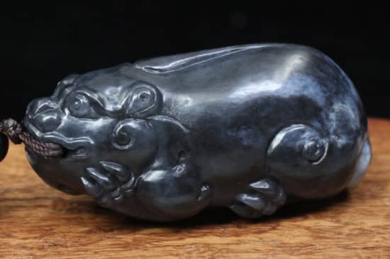 和田青花籽料和山料的区别