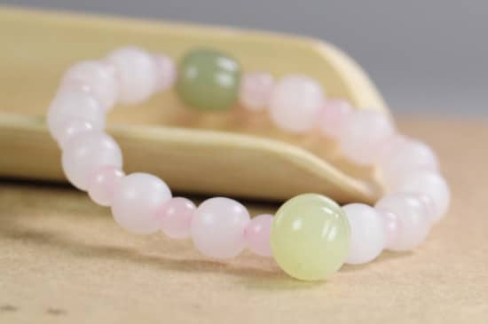 藕粉玉是什么料子的