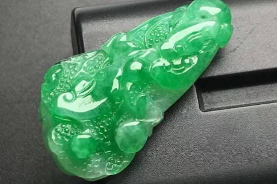 翡翠a 货啥意思