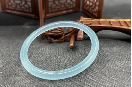 石英岩玉是什么玉